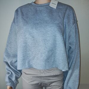 Casual Gray Cropped Sweatshirt